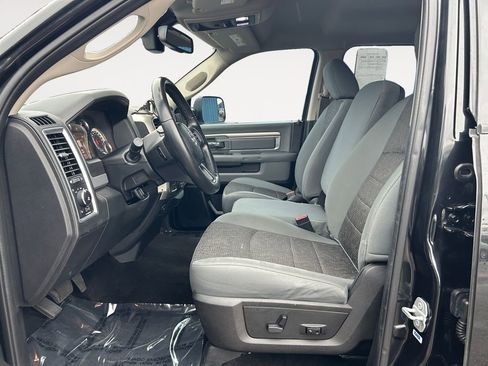 Used 2016 RAM 1500 Classic SLT w/ SLT Plus D←cor Group image 15