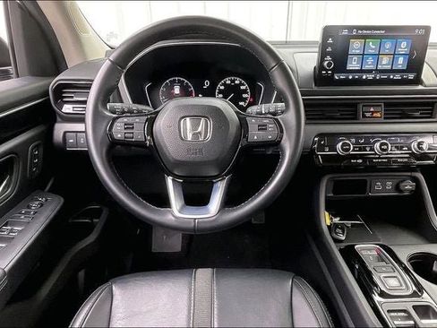 Certified 2025 Honda Pilot EX-L image 5