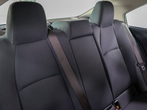 Used 2021 Toyota Corolla LE FWD image 27