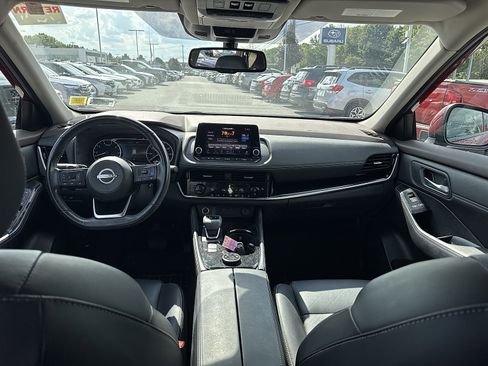 Used 2023 Nissan Rogue SL AWD/4WD image 11