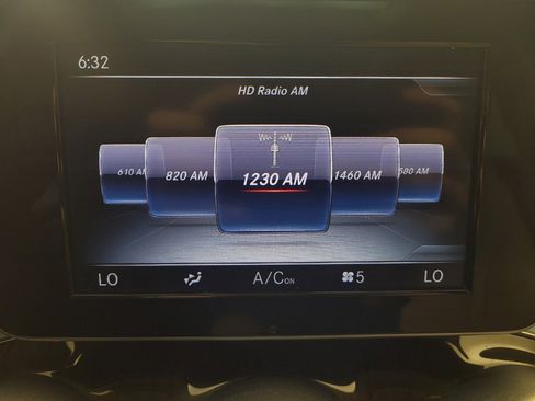 Used 2017 Mercedes-Benz GLC 300 4MATIC w/ Premium 1 Package image 25