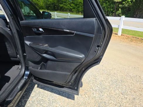 Used 2016 Kia Sorento LX FWD image 41