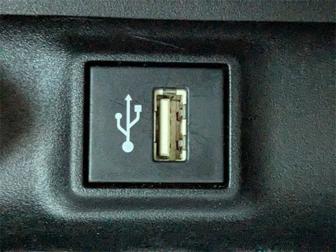 Used 2023 Toyota RAV4 AWD Hybrid image 21