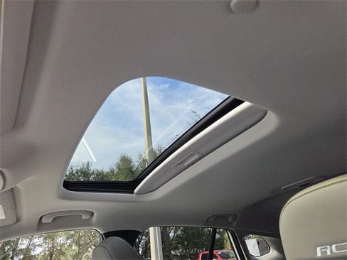 New 2026 Chevrolet Trax ACTIV w/ Sunroof Package image 24