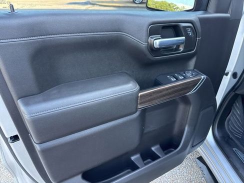 Used 2021 Chevrolet Silverado 1500 LT Trail Boss AWD/4WD image 15