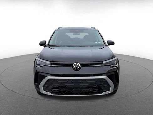 Used 2025 Volkswagen Taos SE image 5