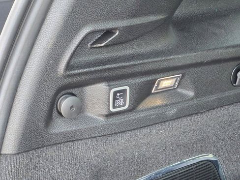 Used 2021 Jeep Grand Cherokee L Overland w/ Advanced Protech Group III image 15