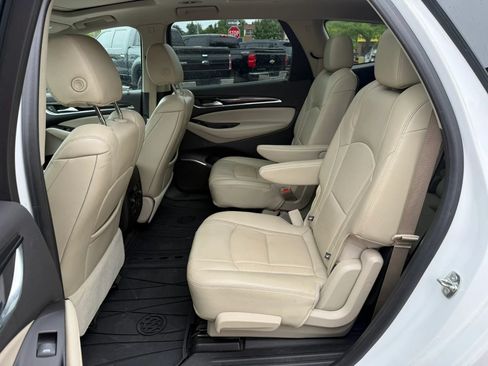 Used 2020 Buick Enclave Essence w/ Sound and Sites Package AWD/4WD image 31