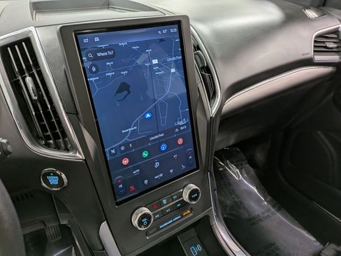 Used 2022 Ford Edge Titanium w/ Equipment Group 301A image 11