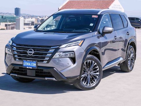 Certified 2025 Nissan Rogue Platinum w/ Tech Package image 1