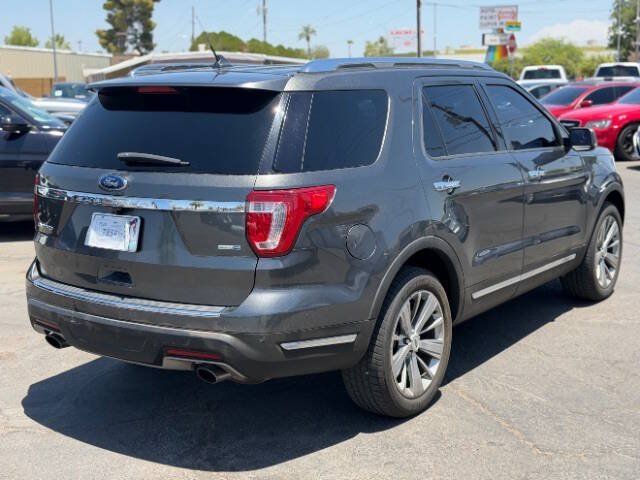 Used 2018 Ford Explorer Limited AWD/4WD image 3