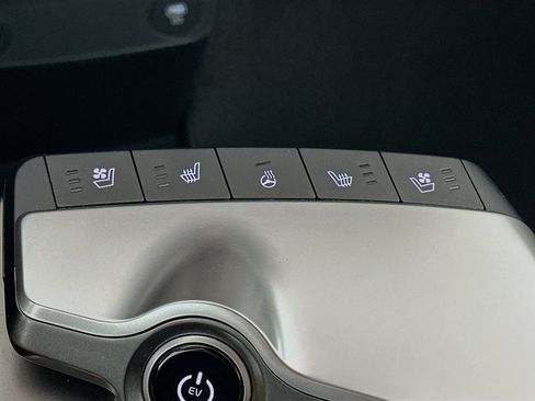 Used 2022 Kia EV6 Wind w/ Wind Technology Package image 26