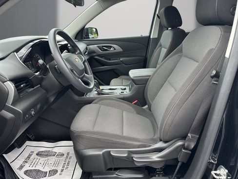 Used 2020 Chevrolet Traverse LS FWD image 12