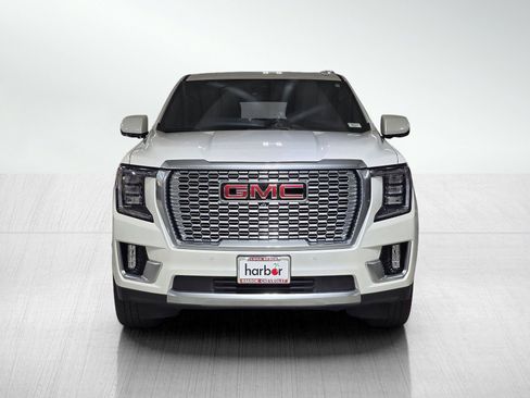 Used 2023 GMC Yukon XL Denali w/ Denali Reserve Package AWD/4WD image 2