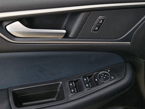 Certified 2024 Ford Edge SEL w/ Sport Appearance Package image 27