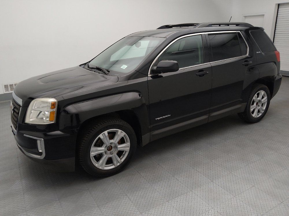 Used 2017 GMC Terrain SLE w/ Convenience Package FWD image 2
