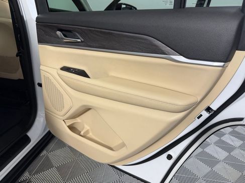 Used 2024 Jeep Grand Cherokee L Limited w/ Trailer Tow Package image 32