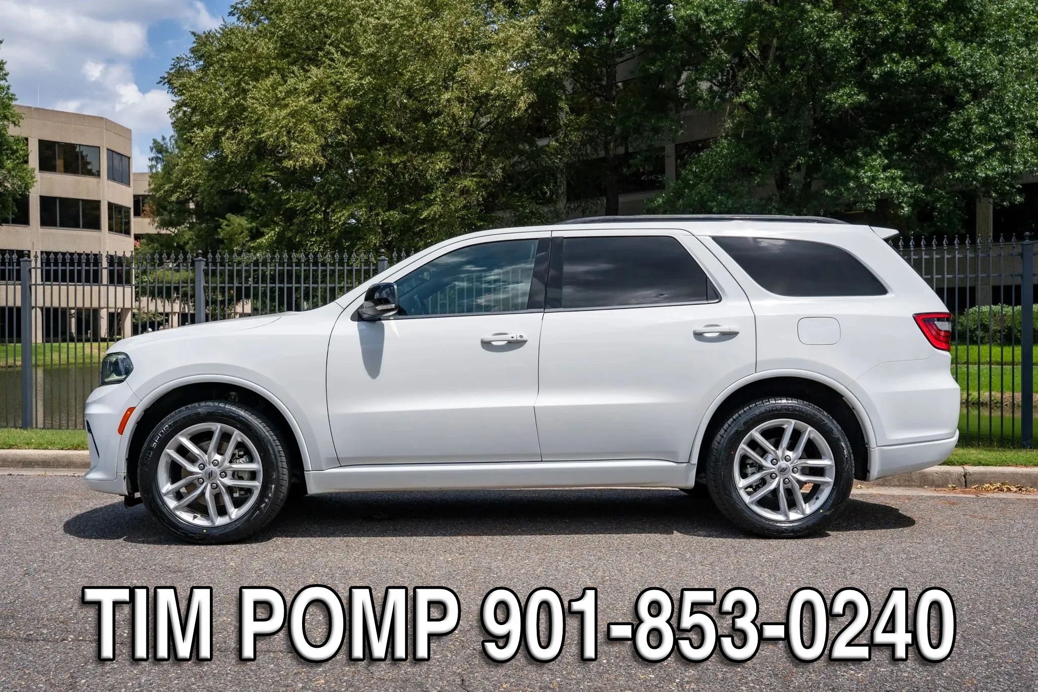 Used 2024 Dodge Durango GT AWD/4WD image 9
