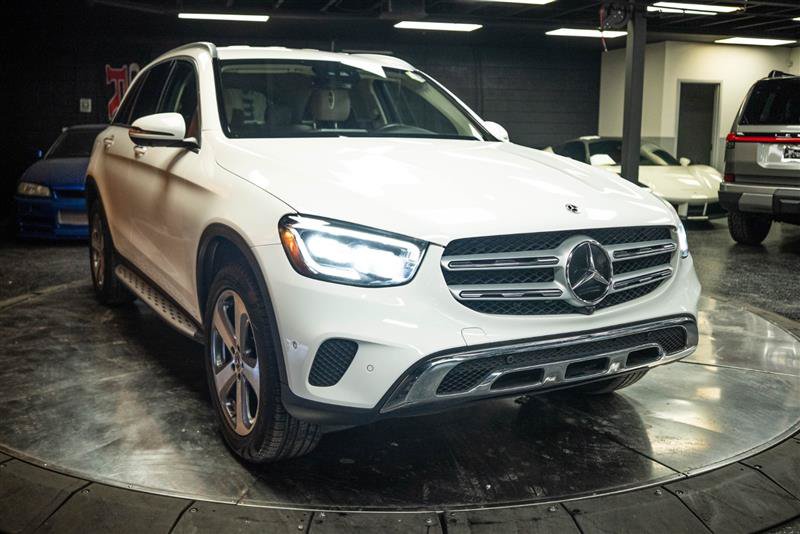 Used 2022 Mercedes-Benz GLC 300 4MATIC w/ Multimedia Package Lite image 5