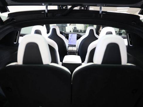 Used 2017 Tesla Model X 100D image 53