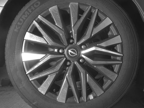 Used 2025 Nissan Altima 2.5 SV image 15