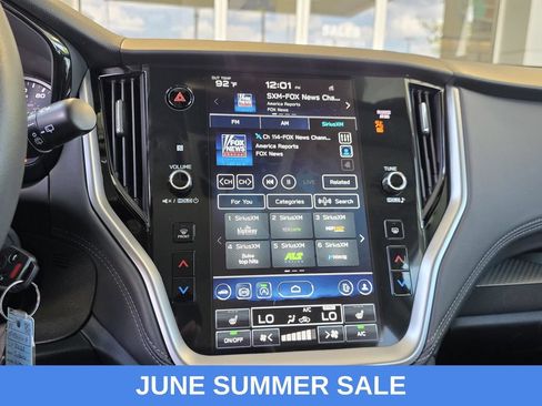Used 2025 Subaru Outback Premium AWD/4WD image 18