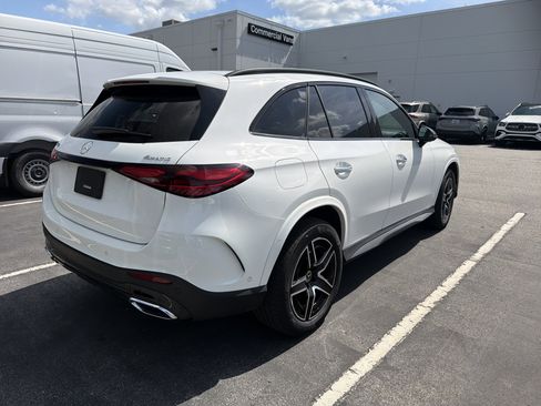 Certified 2025 Mercedes-Benz GLC 300 4MATIC image 2
