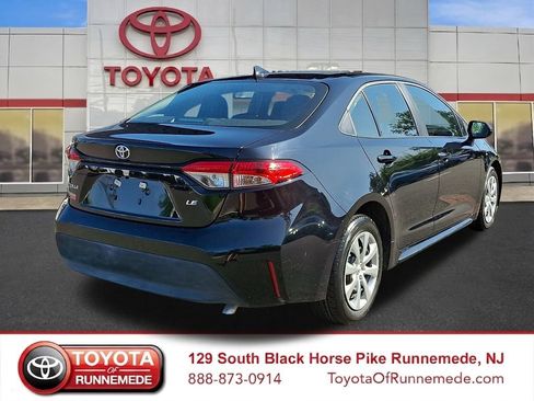 Certified 2025 Toyota Corolla LE FWD image 6