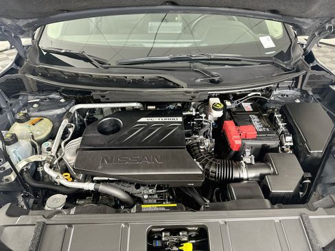 Used 2025 Nissan Rogue SV AWD/4WD image 33
