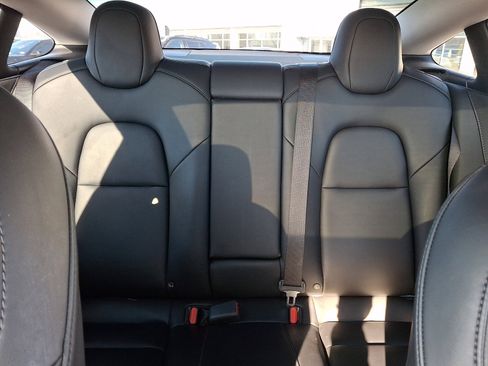 Used 2021 Tesla Model 3 Long Range image 19