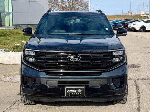 New 2026 Ford Expedition Platinum w/ Stealth Appearance Package image 7