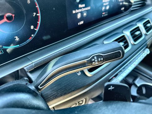 Used 2023 Mercedes-Benz GLE 350 4MATIC image 26