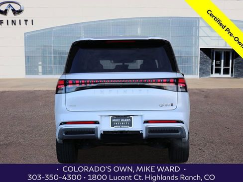 Certified 2025 INFINITI QX80 Luxe image 4