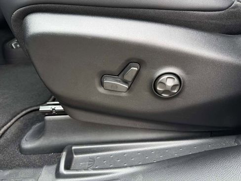 New 2026 Chrysler Voyager LX image 30