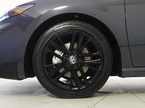 Used 2025 Toyota Camry SE FWD image 5