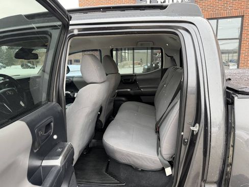 Used 2019 Toyota Tacoma SR5 image 25