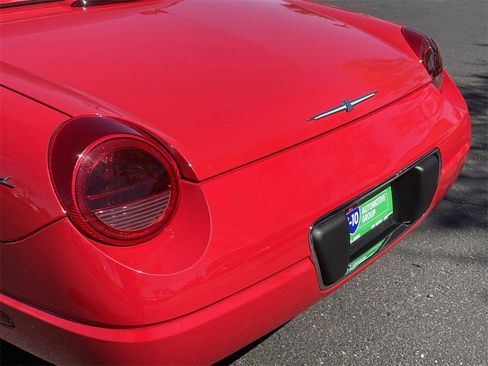 Used 2003 Ford Thunderbird image 9