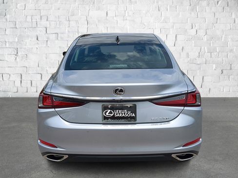 New 2025 Lexus ES 350 w/ Premium Package image 5