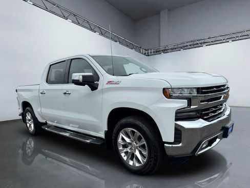 Used 2019 Chevrolet Silverado 1500 LTZ AWD/4WD image 9