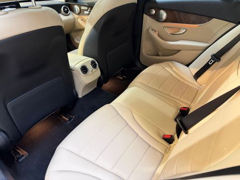 Used 2018 Mercedes-Benz C 300 Sedan image 36