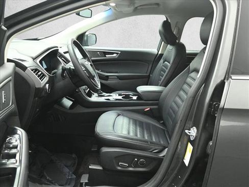 Used 2016 Ford Edge SEL w/ Equipment Group 201A AWD/4WD image 9