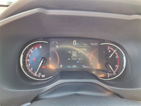 Used 2024 Toyota RAV4 XLE image 64