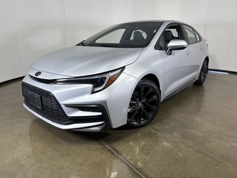 Used 2023 Toyota Corolla SE image 1