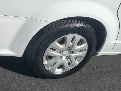 Used 2016 Dodge Grand Caravan SE w/ Quick Order Package 29E SE FWD image 5