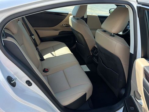 Certified 2021 Lexus ES 350 w/ Premium Package FWD image 12