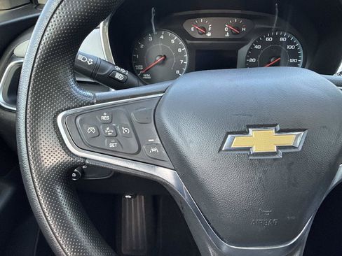 Used 2024 Chevrolet Equinox LS FWD image 15