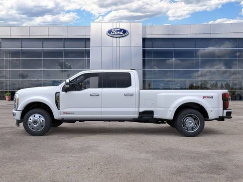 New 2025 Ford F450 Platinum w/ Platinum Plus Package AWD/4WD image 3