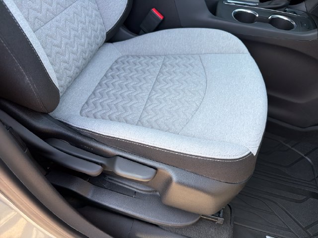 Used 2024 Chevrolet Equinox LT FWD image 26