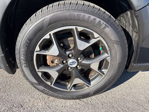 Used 2018 Subaru Crosstrek 2.0i Premium image 24