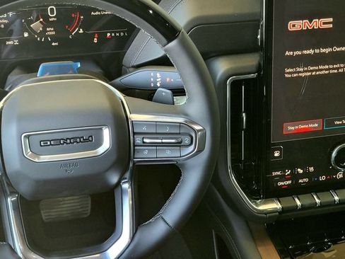New 2026 GMC Yukon XL Denali w/ Denali Reserve Package AWD/4WD image 14